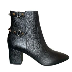 VALENTINO Garavani Rockstud Pebble Leather Ankle Boots Booties \\ 40.5